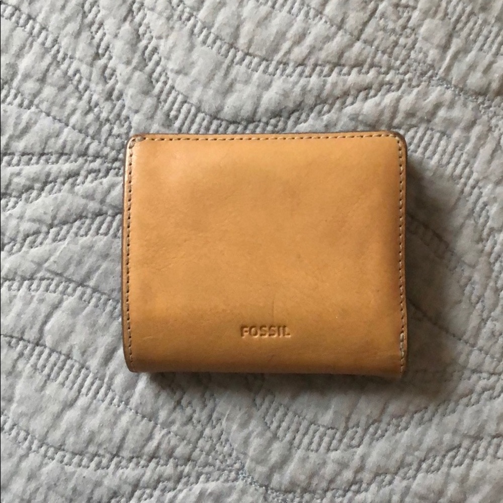 Fossil wallet